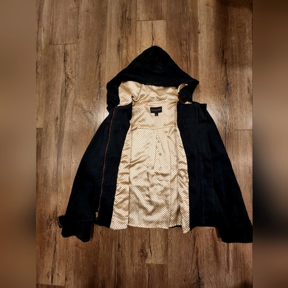 Jacket - Picture 3 of 4